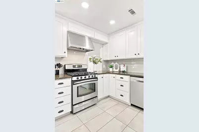 408 Amaral Cir, Pleasanton, CA 94566 - Photo 15