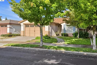 2336 Shadow Berry Dr, Manteca, CA 95336 - Photo 1