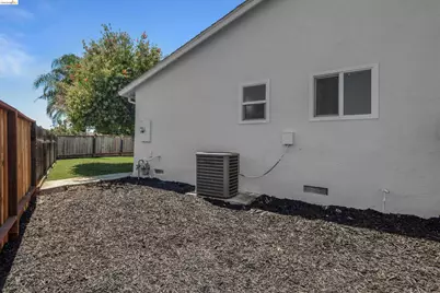 304 Huntington Dr, Antioch, CA 94509 - Photo 31