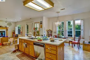 2257 Octavia Ct, Tracy, CA 95377 - Photo 11