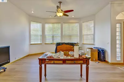 2257 Octavia Court, Tracy, CA 95377 - Photo 7