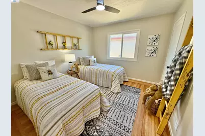 15350 Dewey St, San Leandro, CA 94579 - Photo 41