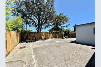 15350 Dewey St, San Leandro, CA 94579 - Photo 57
