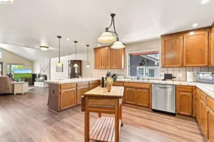 4841 Spinnaker Way, Discovery Bay, CA 94505 - Photo 5