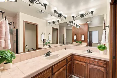4841 Spinnaker Way, Discovery Bay, CA 94505 - Photo 21