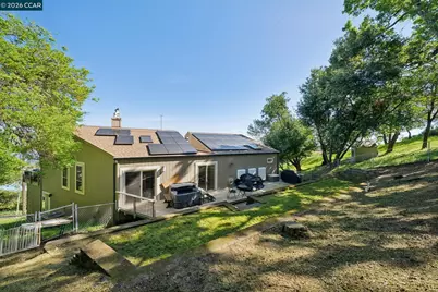 66 Bridge Rd, Novato, CA 94945 - Photo 33