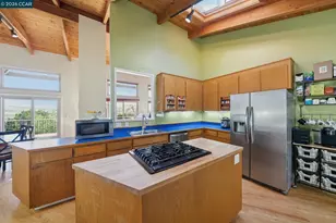 66 Bridge Rd, Novato, CA 94945 - Photo 21