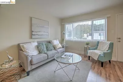 399 Schafer Rd, Hayward, CA 94544 - Photo 5