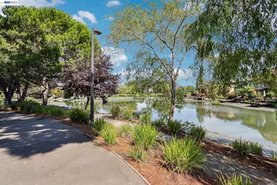 1110 Ironwood Rd, Alameda, CA 94502 - Photo 29