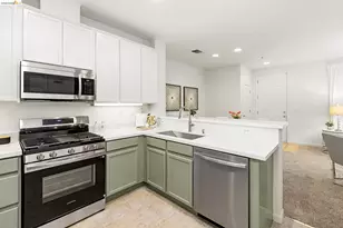 710 City Walk Pl, Hayward, CA 94541 - Photo 13