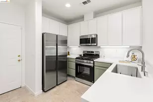 710 City Walk Pl, Hayward, CA 94541 - Photo 11