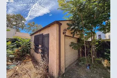 268 17th St, Pittsburg, CA 94565 - Photo 9