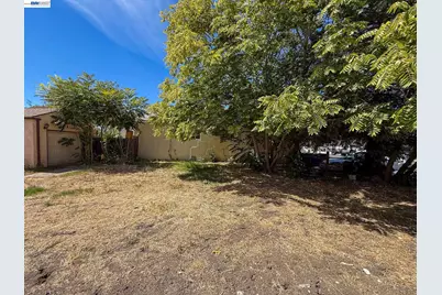 268 17th St, Pittsburg, CA 94565 - Photo 5