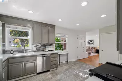 15040 Costela St, San Leandro, CA 94579 - Photo 7