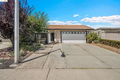 2908 Pear St, Antioch, CA 94509 - Photo 3