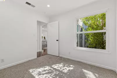 1363 Swallowtail Rd, Concord, CA 94521 - Photo 19