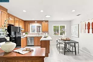 1624 Lynwood Dr, Concord, CA 94521 - Photo 11