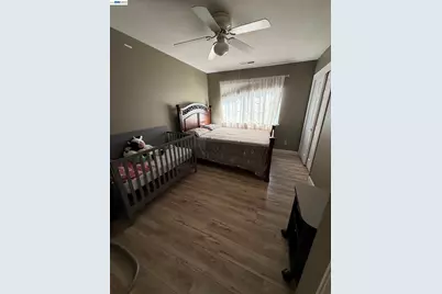 578 4th St, Tracy, CA 95376 - Photo 15