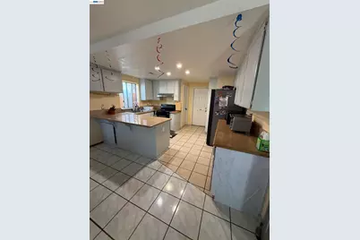 578 4th St, Tracy, CA 95376 - Photo 5