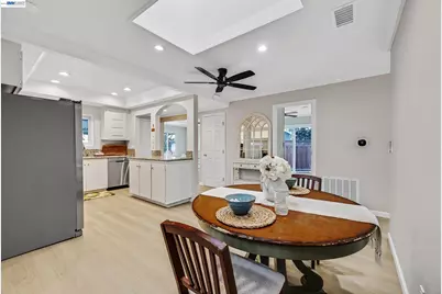 34232 Atteridge Pl, Fremont, CA 94555 - Photo 11
