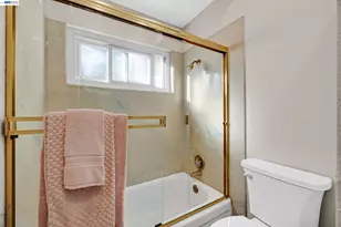 34232 Atteridge Pl, Fremont, CA 94555 - Photo 27