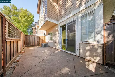 97 Manchester Dr, Fairfield, CA 94533 - Photo 27