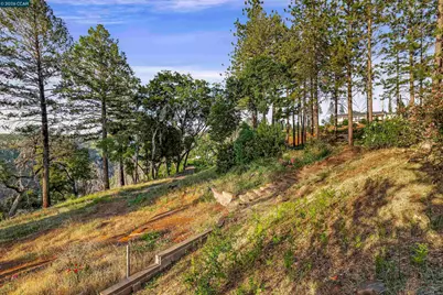 6479 Gregory Ln, Paradise, CA 95969 - Photo 3