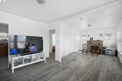 [Address not provided], Oakland, CA 94606 - Photo 7