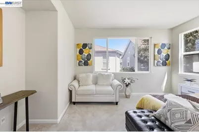 9424 Dunbar Dr, Oakland, CA 94603 - Photo 35
