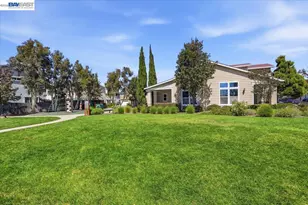 9424 Dunbar Dr, Oakland, CA 94603 - Photo 79