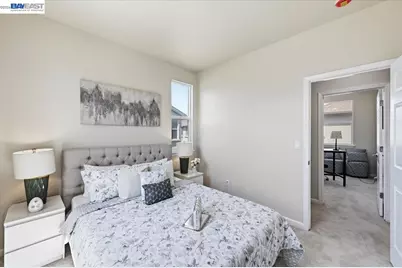 9424 Dunbar Dr, Oakland, CA 94603 - Photo 65