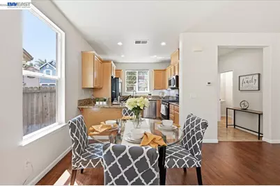 9424 Dunbar Dr, Oakland, CA 94603 - Photo 25