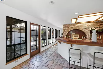 16989 Brierly Ct, Castro Valley, CA 94546 - Photo 17