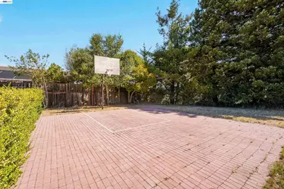 16989 Brierly Ct, Castro Valley, CA 94546 - Photo 61