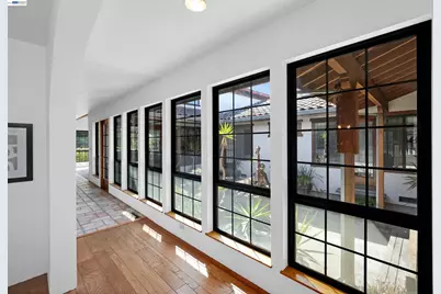 16989 Brierly Ct, Castro Valley, CA 94546 - Photo 15