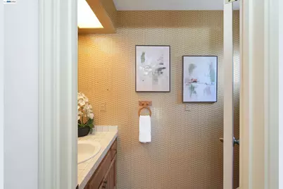 16989 Brierly Ct, Castro Valley, CA 94546 - Photo 23