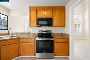 2262 Foxhill Dr, Martinez, CA 94553 - Photo 13