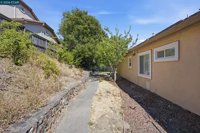 2420 Rushcreek Pl, Vallejo, CA 94591 - Photo 43