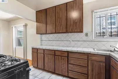 2518 98th Ave, Oakland, CA 94605 - Photo 13