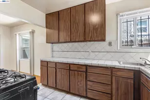 2518 98th Ave, Oakland, CA 94605 - Photo 13