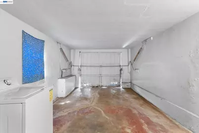 2518 98th Ave, Oakland, CA 94605 - Photo 25