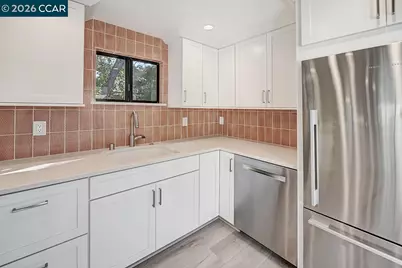2308 Tice Creek Dr #5, Walnut Creek, CA 94595 - Photo 11