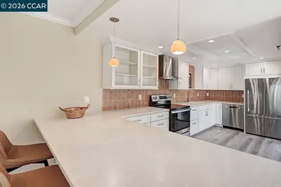 2308 Tice Creek Dr #5, Walnut Creek, CA 94595 - Photo 9