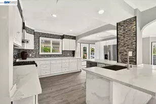 250 Broadmoor Blvd, San Leandro, CA 94577 - Photo 21