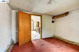250 Broadmoor Blvd, San Leandro, CA 94577 - Photo 47