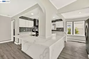 250 Broadmoor Blvd, San Leandro, CA 94577 - Photo 13