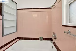 250 Broadmoor Blvd, San Leandro, CA 94577 - Photo 25