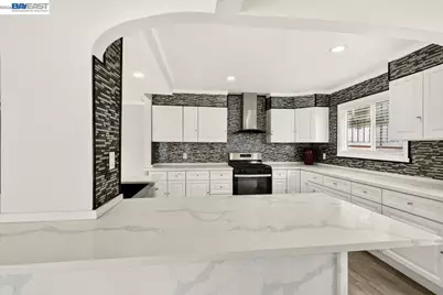 250 Broadmoor Blvd, San Leandro, CA 94577 - Photo 17