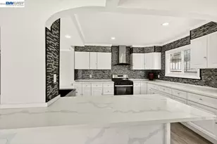 250 Broadmoor Blvd, San Leandro, CA 94577 - Photo 17
