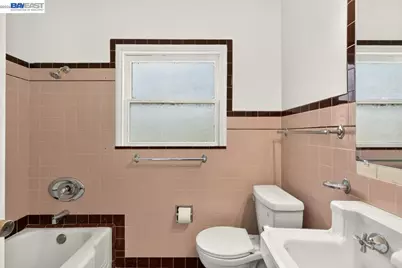 250 Broadmoor Blvd, San Leandro, CA 94577 - Photo 27